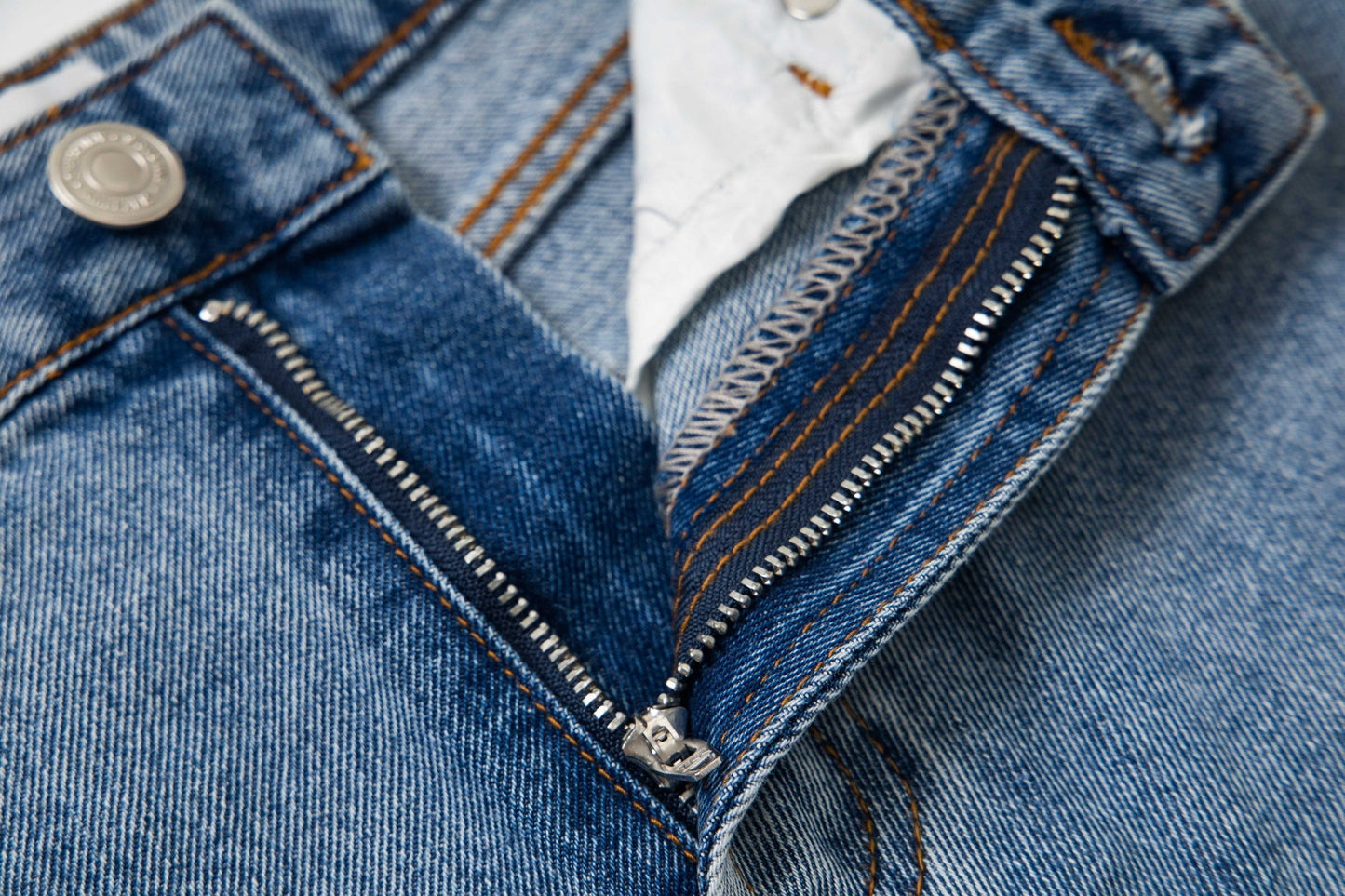 Ami Women's wide-leg jeans